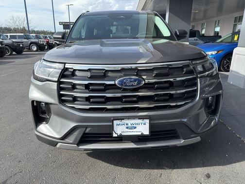 CARBONIZED GRAY METALLIC 2026 Ford Explorer Active w/200A Pkg
