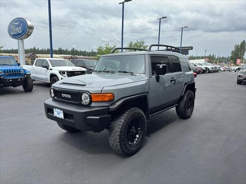 2013 Toyota FJ Cruiser Base