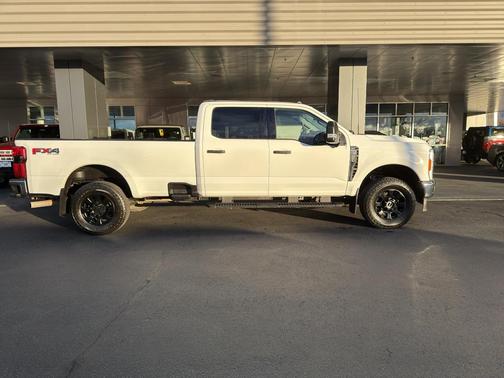 2023 Ford F-350 XLT