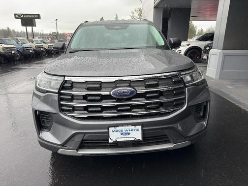 Carbonized Gray Metallic 2026 Ford Explorer Active