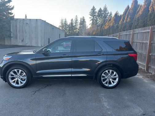 2024 Ford Explorer Platinum