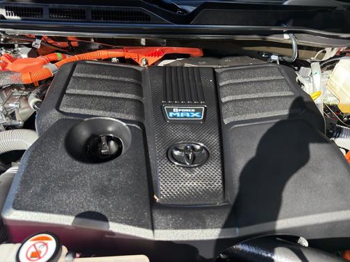 2025 Toyota Sequoia SR5