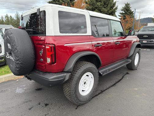 2025 Ford Bronco Heritage Edition