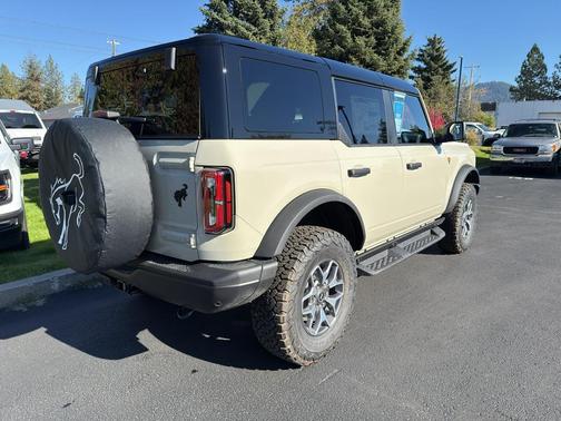 DESERT SAND 2025 Ford Bronco Badlands