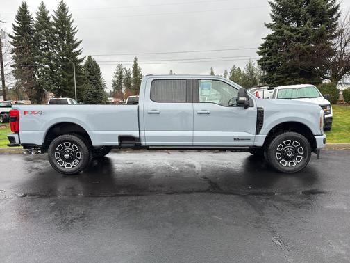 2026 Ford F-250 Platinum