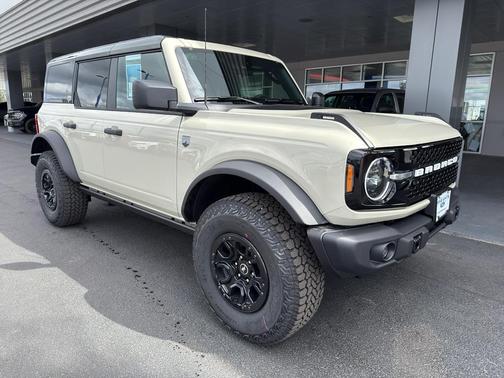 DESERT SAND 2026 Ford Bronco Big Bend