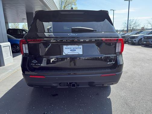 Agate Black Metallic 2026 Ford Explorer Active