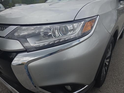 Alloy Silver Metallic 2020 Mitsubishi Outlander SEL S-AWC