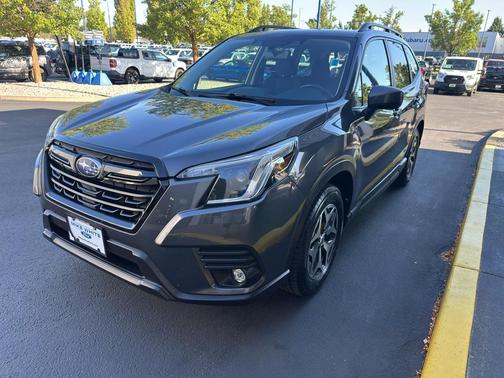 2024 Subaru Forester Premium