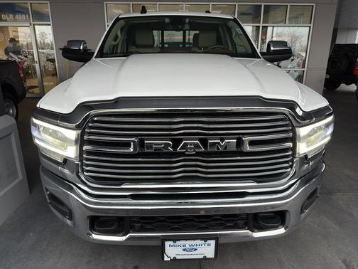 2020 RAM 2500 Laramie Crew Cab 4X4 6'4' Box