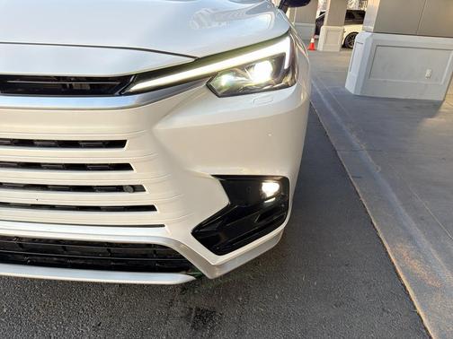 2024 Lexus TX 500h F SPORT Premium