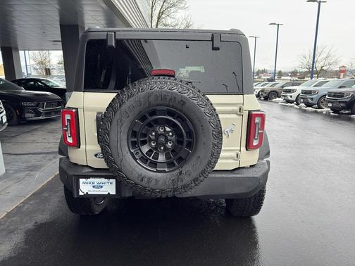 DESERT SAND 2026 Ford Bronco Outer Banks