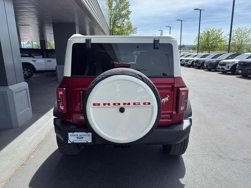 RUBY RED MET TNTD CLEARCOAT 2026 Ford Bronco Outer Banks