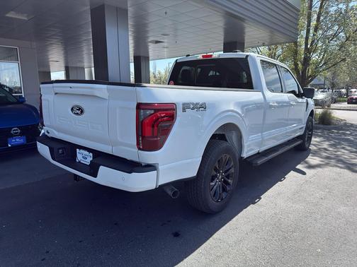 STAR WHITE METALLIC TRICOAT 2026 Ford F-150 Lariat