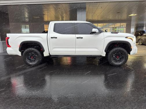 2022 Toyota Tundra Hybrid Limited