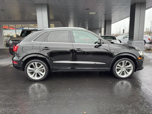 2018 Audi Q3 2.0T Premium Plus