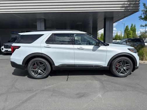 SPACE WHITE METALLIC 2026 Ford Explorer ST