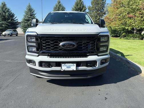 2026 Ford F-350 XLT