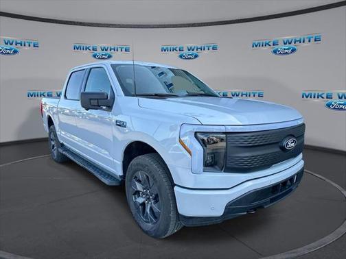 2025 Ford F-150 Lightning XLT