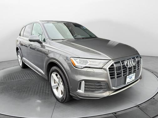 2023 Audi Q7 45 Premium Plus