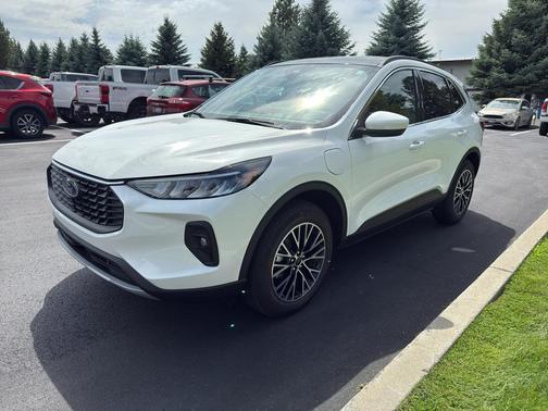 2025 Ford Escape PHEV Base