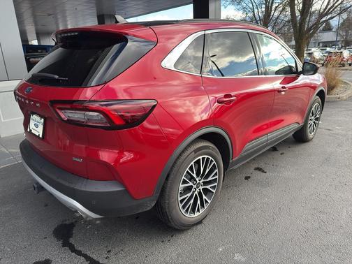 2025 Ford Escape PHEV Base