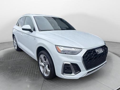 2023 Audi Q5 45 S line Prestige