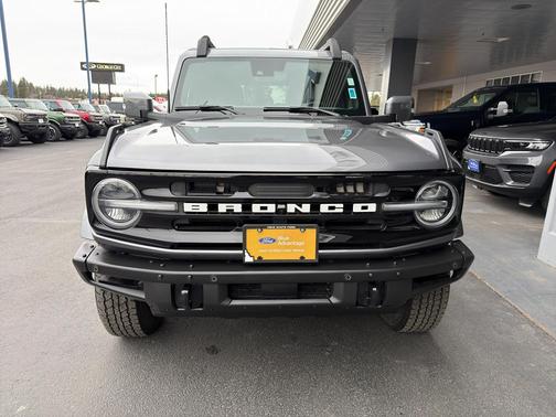 2023 Ford Bronco Outer Banks