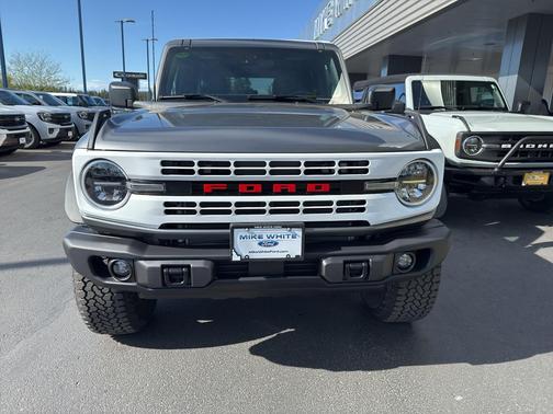 Carbonized Gray Metallic 2026 Ford Bronco Heritage Edition