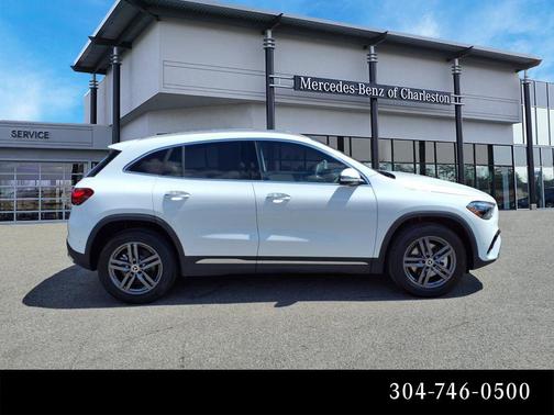 Polar White 2026 Mercedes-Benz GLA 250 4MATIC