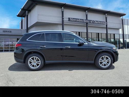 Black 2023 Mercedes-Benz GLC 300 4MATIC