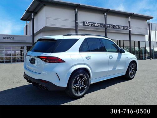 MANUFAKTUR Moonlight White Metallic 2025 Mercedes-Benz AMG GLE 53