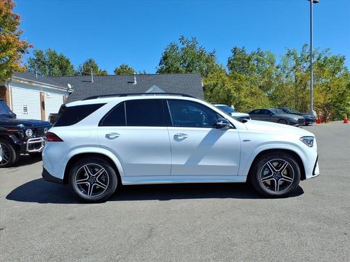 MANUFAKTUR Moonlight White Metallic 2025 Mercedes-Benz AMG GLE 53 4MATIC+