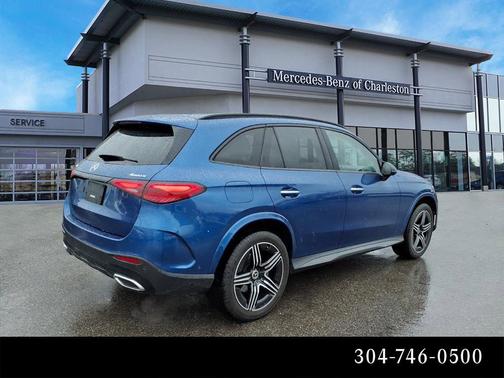 Starling Blue Metallic 2024 Mercedes-Benz GLC 300
