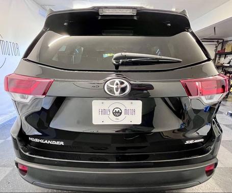 2019 Toyota Highlander SE