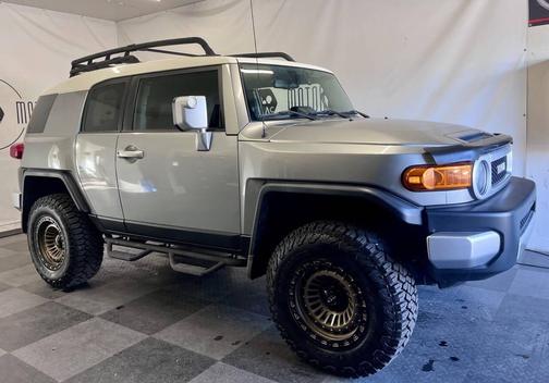 2010 Toyota FJ Cruiser Base