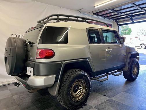 2010 Toyota FJ Cruiser Base
