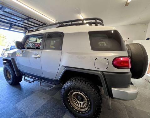 2010 Toyota FJ Cruiser Base