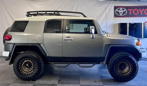 2010 Toyota FJ Cruiser Base