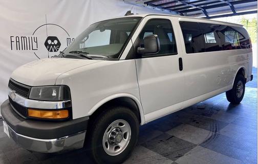 2016 Chevrolet Express 3500 LT
