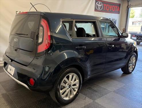 2017 Kia Soul +