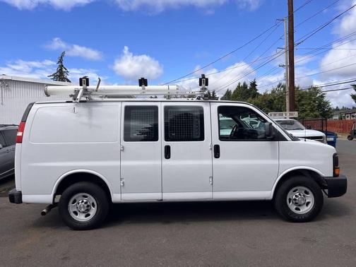 Summit White 2013 Chevrolet Express 2500 Work Van