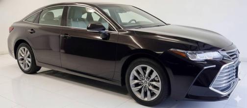 2019 Toyota Avalon XLE