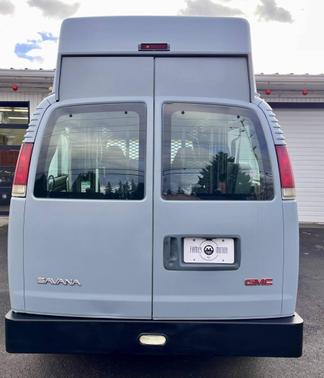 2002 GMC Savana 3500 SLE Extended Wagon