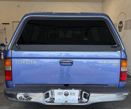 2000 Toyota Tacoma Base