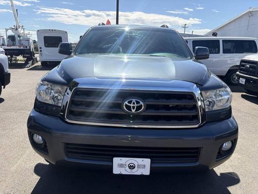 2010 Toyota Sequoia SR5