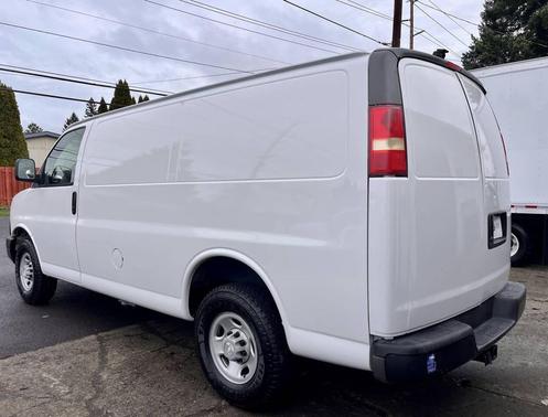 2006 Chevrolet Express 2500 Base