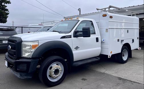 2011 Ford F-450 4X2 2dr Regular Cab 140.8 200.8 in. WB