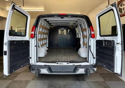 2022 Chevrolet Express 2500 RWD 2500 Regular Wheelbase WT