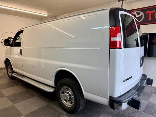 2022 Chevrolet Express 2500 RWD 2500 Regular Wheelbase WT